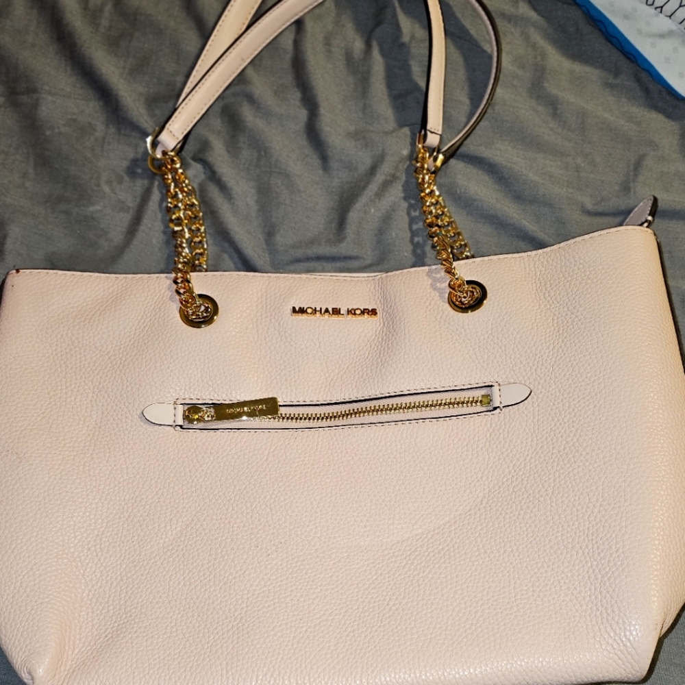 Michael kors purse